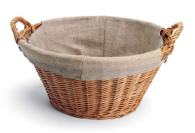 Gartenkorb mit Jute